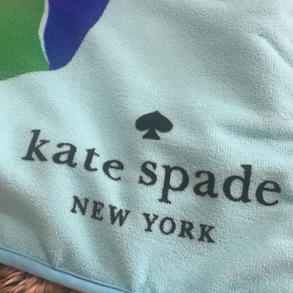Kate Spade Colorful Fish Beach Towel-HOSTPICK - Picture 4 of 7